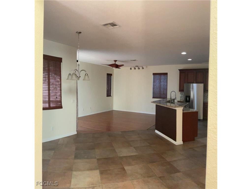 15279 Laguna Hills Drive Fort Myers FL 33908 2025023901 image11