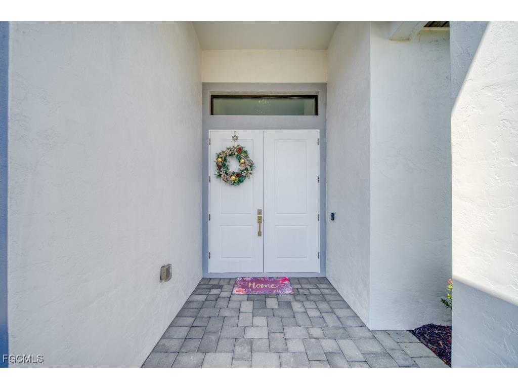 1528 NW 24th Place Cape Coral FL 33993 2025023524 image3