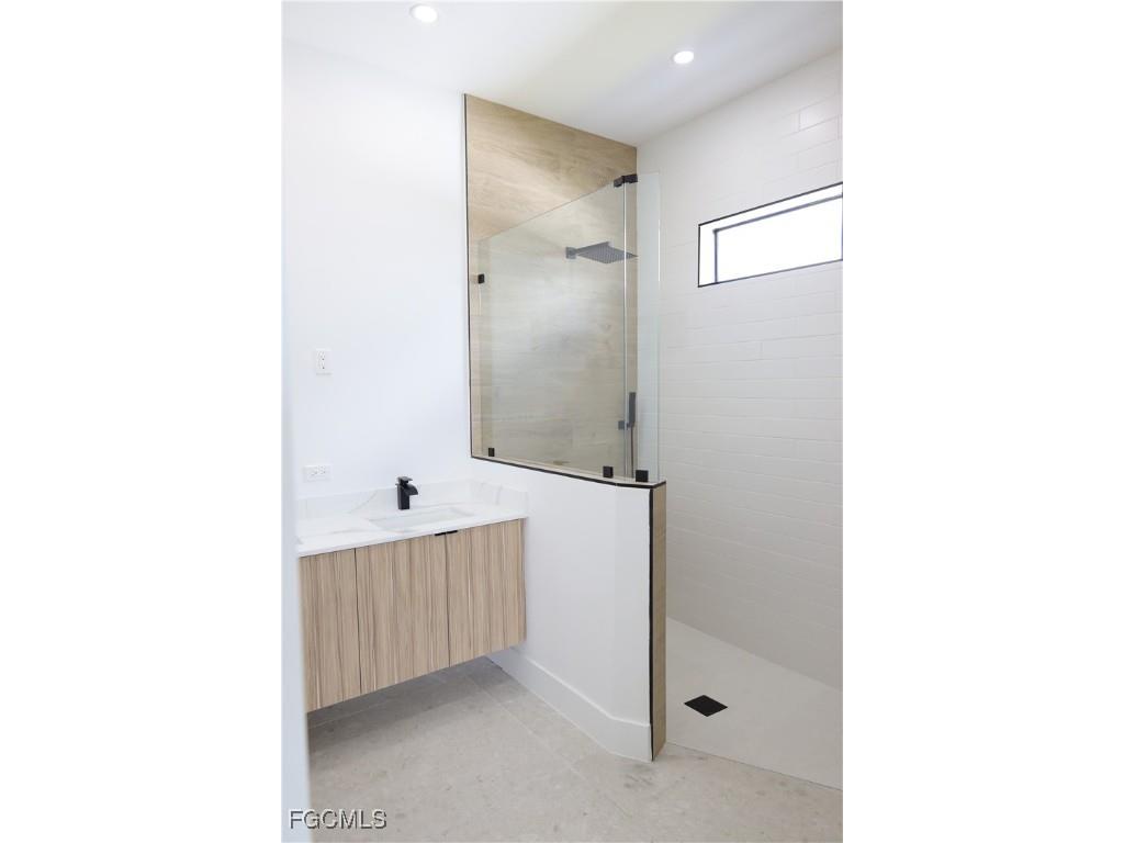 1528 NW 37th Avenue Cape Coral FL 33993 2025008715 image12