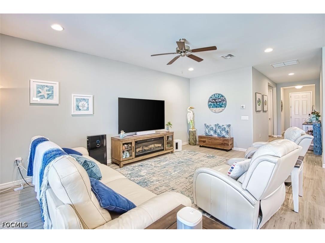 15280 Floresta Lane Fort Myers FL 33908 2026018783 image8