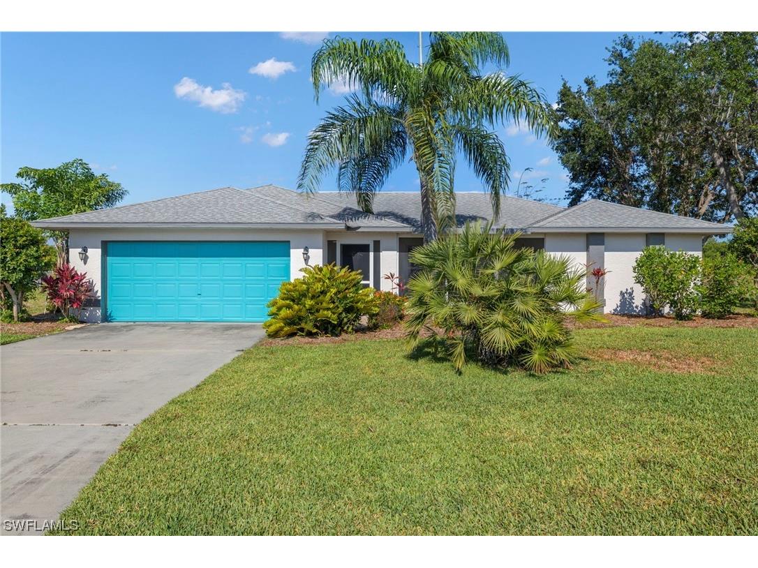 1529 Crestwood Circle W Lehigh Acres FL 33936 223031961 image1
