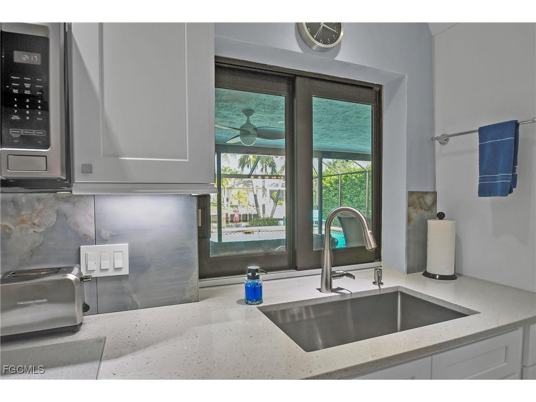 1529 SW 52nd Terrace Cape Coral FL 33914 2025023884 image10