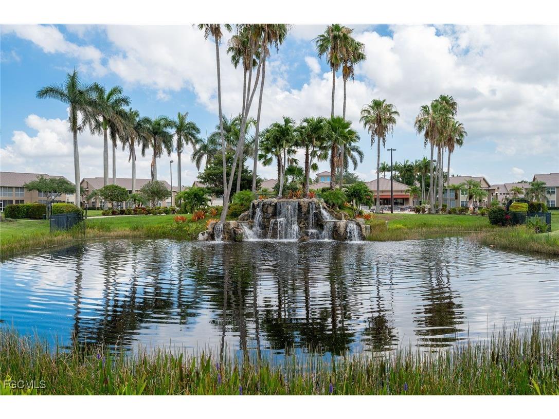 15298 Cricket Lane Fort Myers FL 33919 2025019693 image1