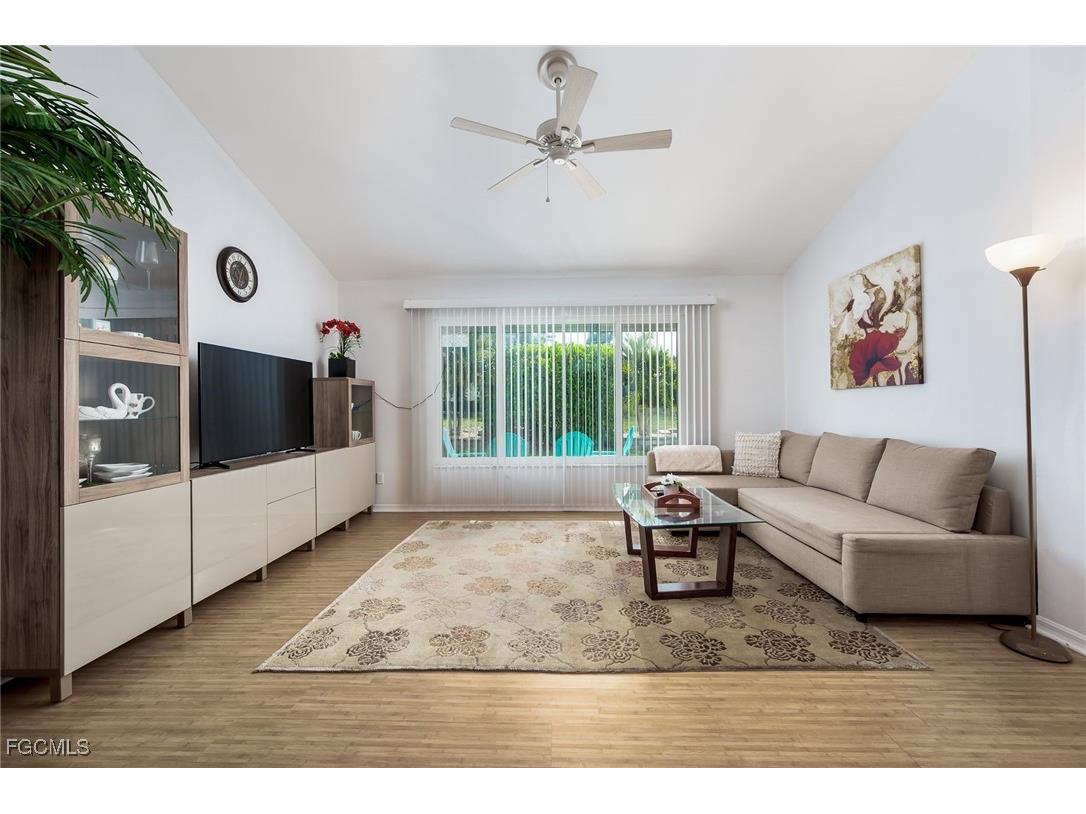 15298 Cricket Lane Fort Myers FL 33919 2025019693 image10