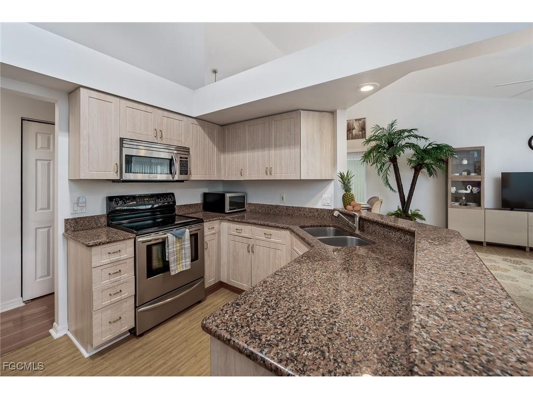 15298 Cricket Lane Fort Myers FL 33919 2025019693 image18