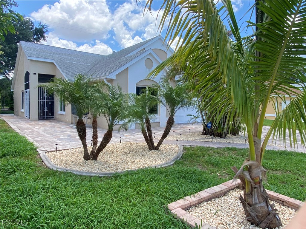 15298 Cricket Lane Fort Myers FL 33919 2025019693 image2
