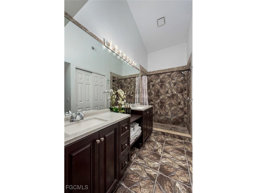 15298 Cricket Lane Fort Myers FL 33919 2025019693 image24