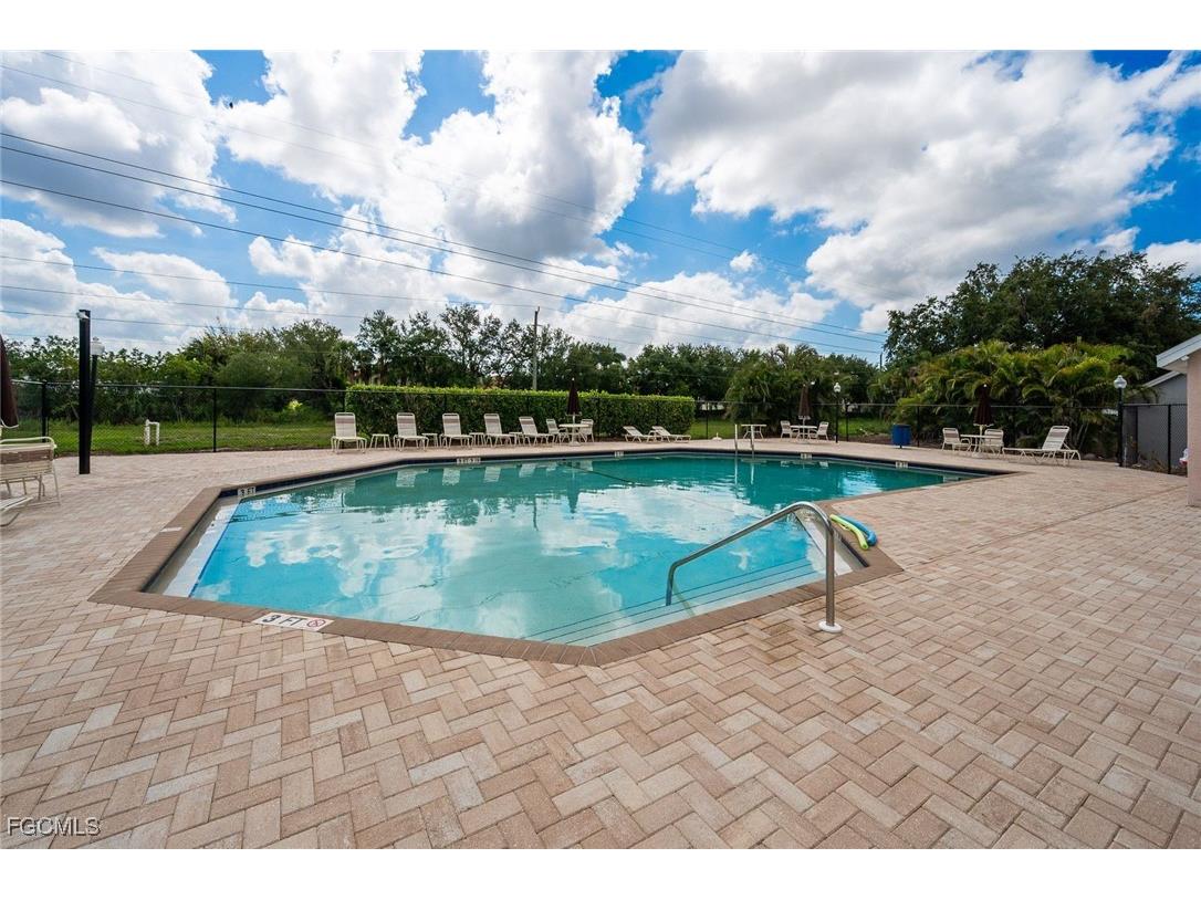 15298 Cricket Lane Fort Myers FL 33919 2025019693 image33