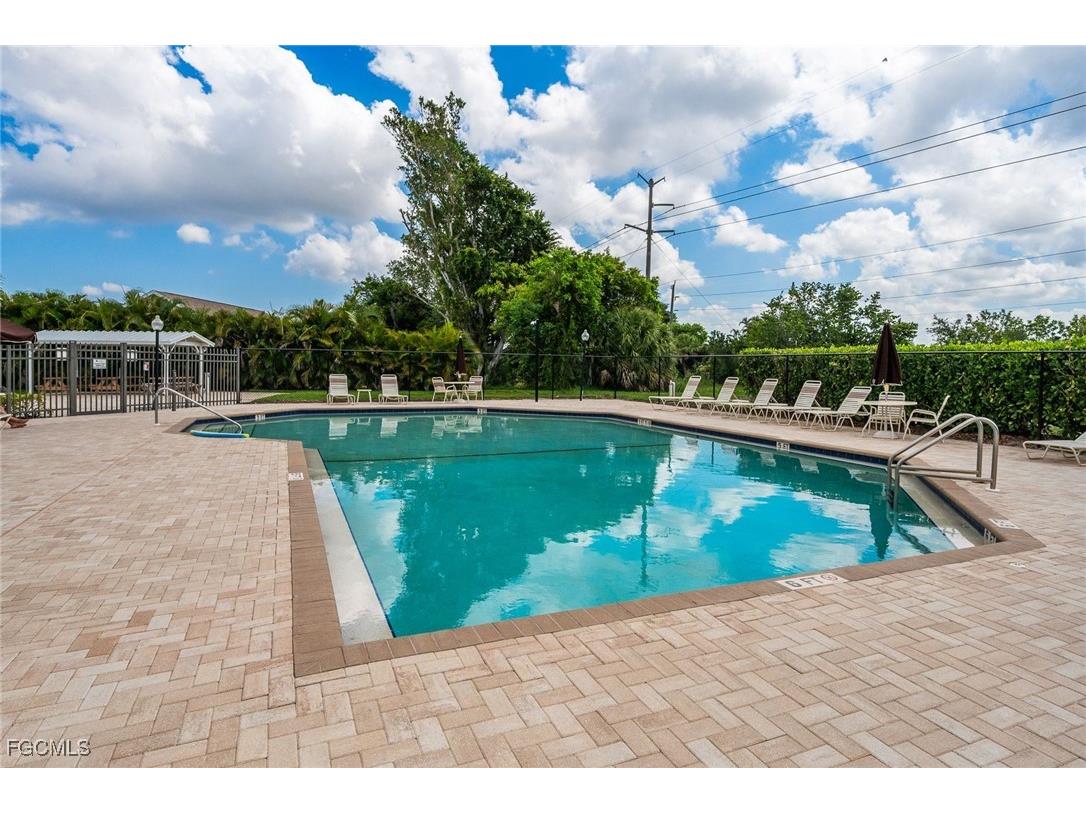 15298 Cricket Lane Fort Myers FL 33919 2025019693 image34