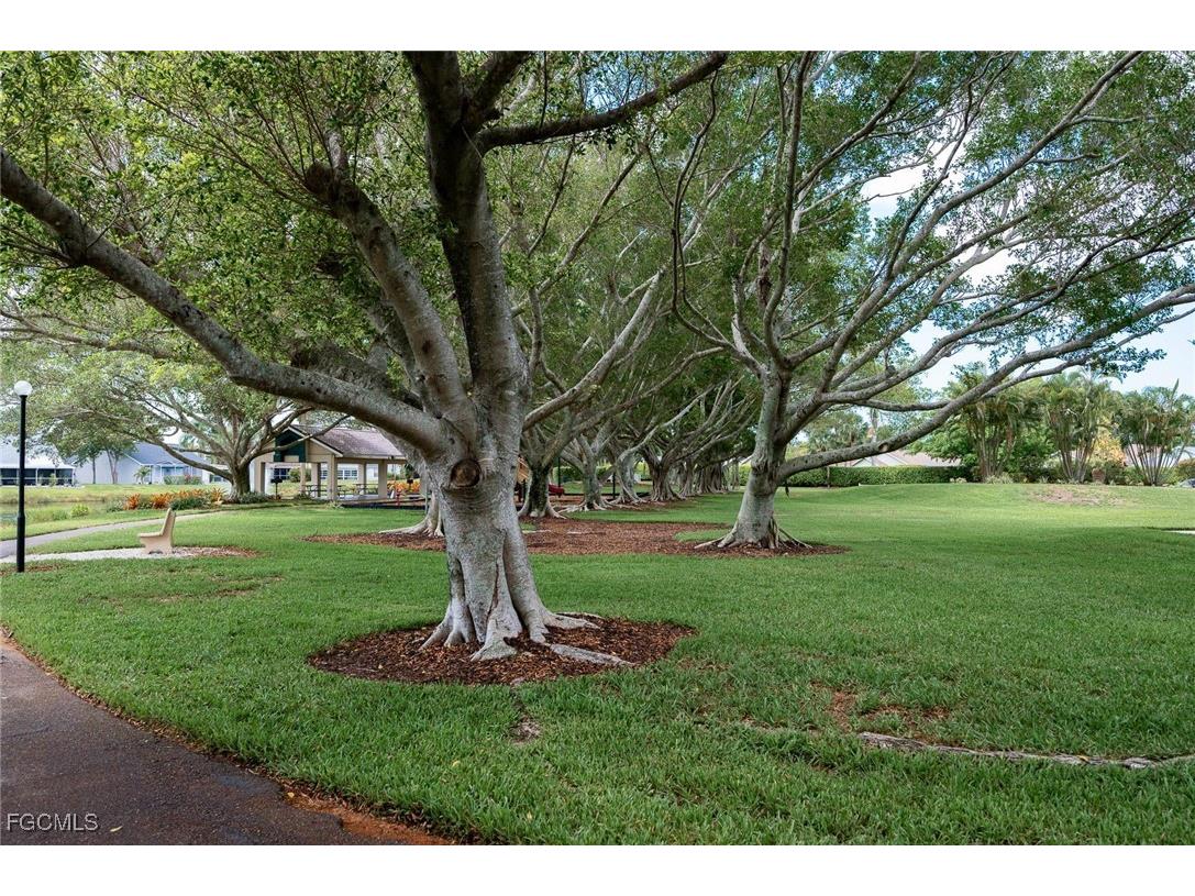 15298 Cricket Lane Fort Myers FL 33919 2025019693 image39