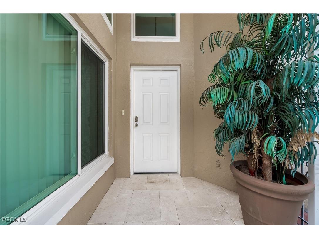 15298 Cricket Lane Fort Myers FL 33919 2025019693 image7