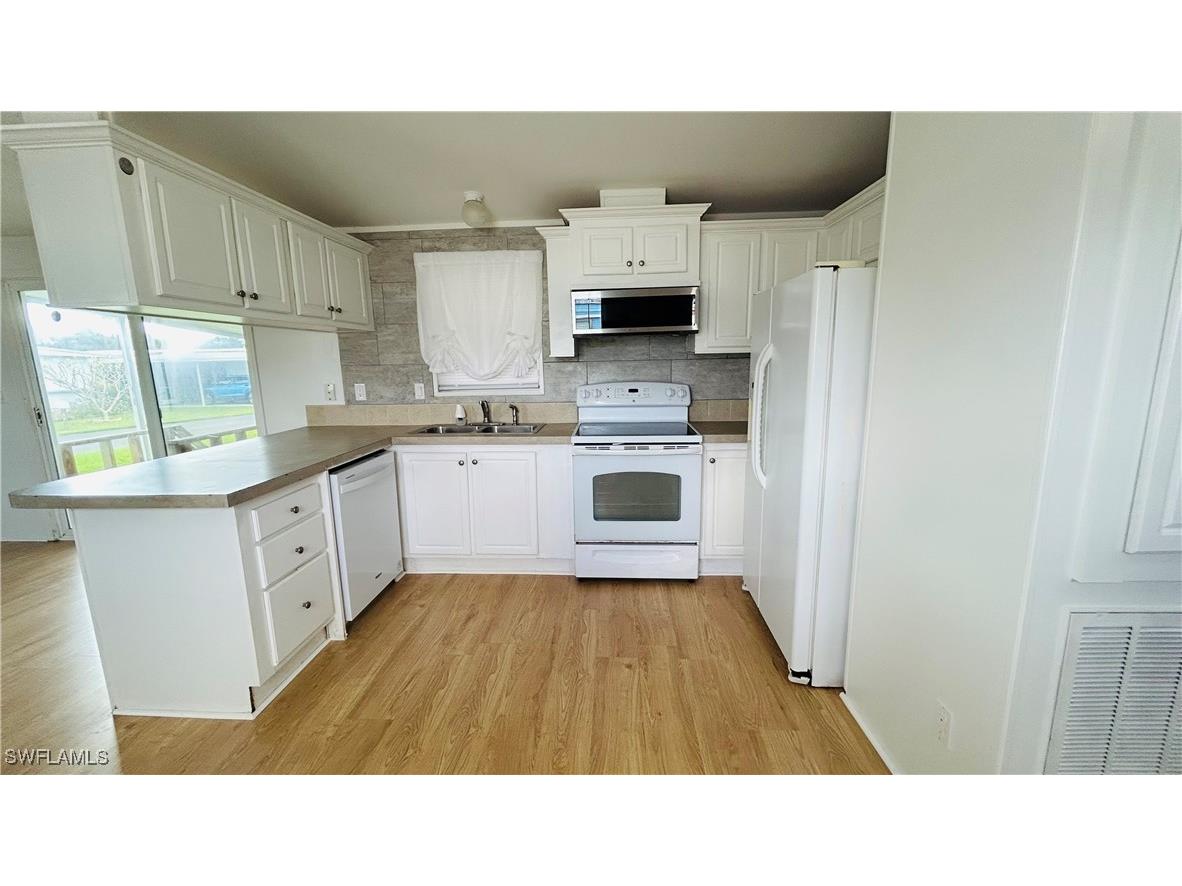 153 Cedar Lane #45 Naples FL 34114 224055120 image1