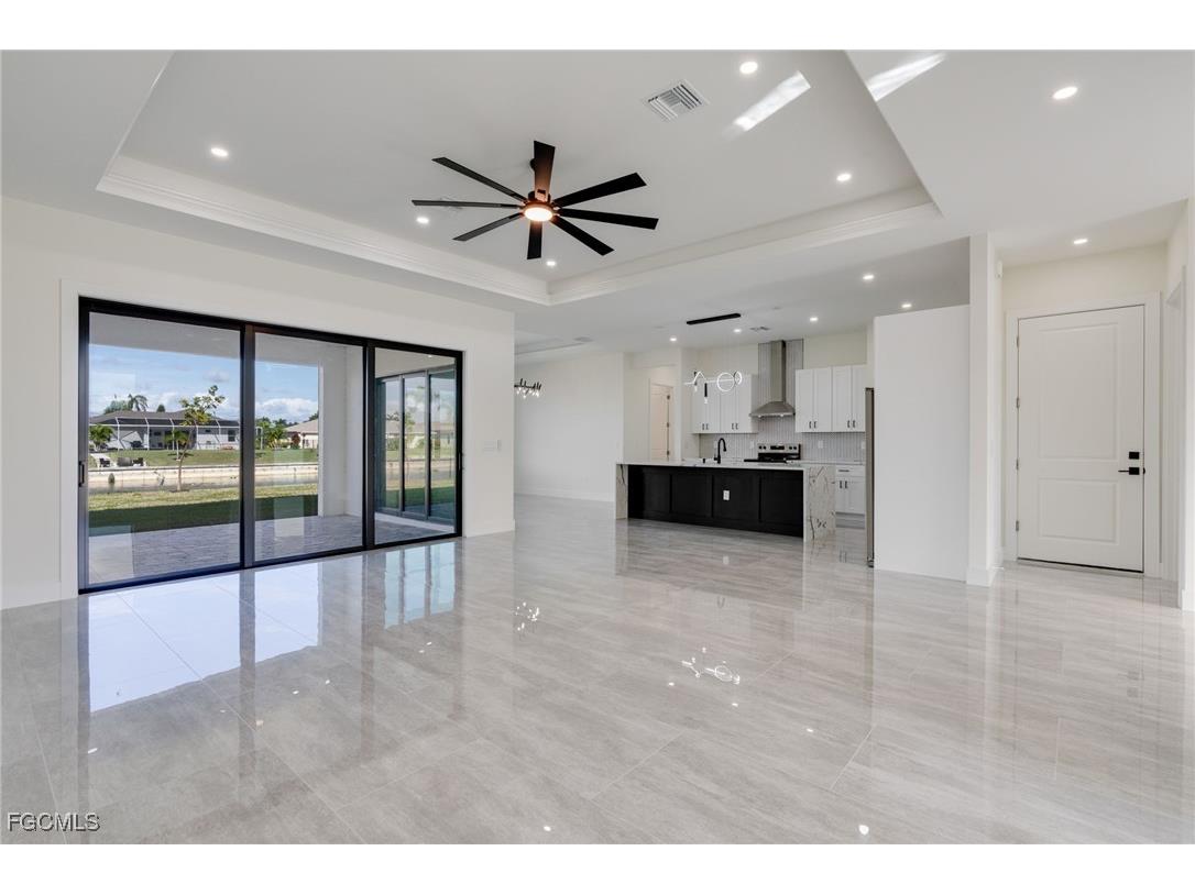 153 SE 21st Street Cape Coral FL 33990 2025024827 image3