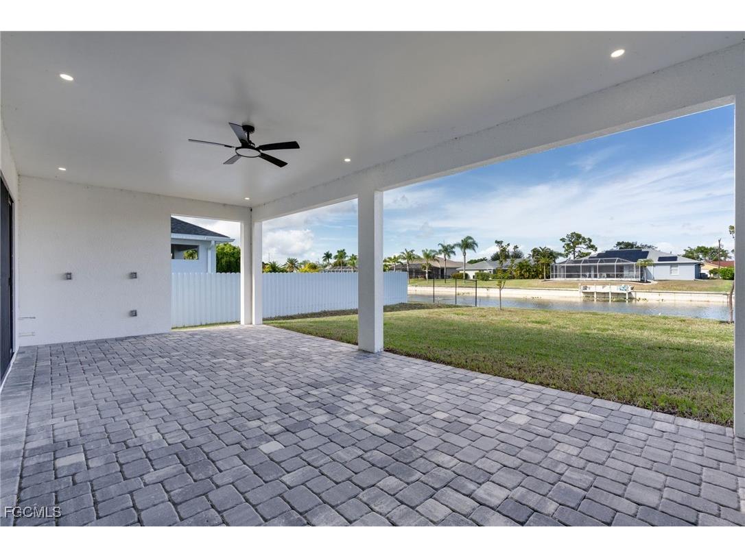 153 SE 21st Street Cape Coral FL 33990 2025024840 image20