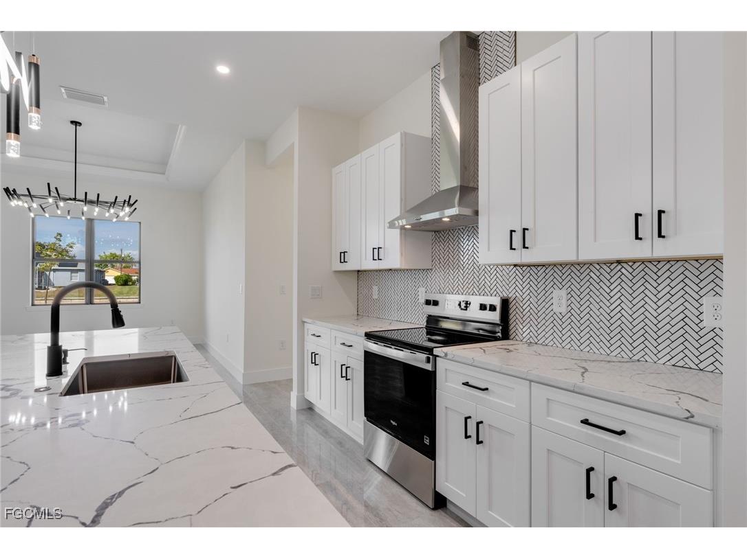 153 SE 21st Street Cape Coral FL 33990 2025024840 image8