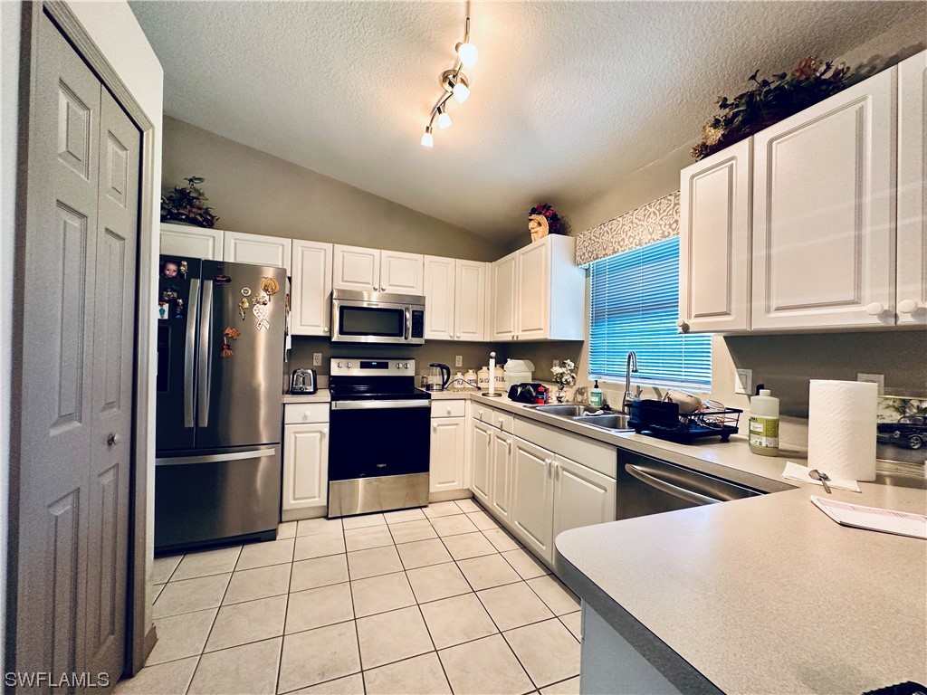 153 SE 26th Terrace Cape Coral FL 33904 223065650 image1