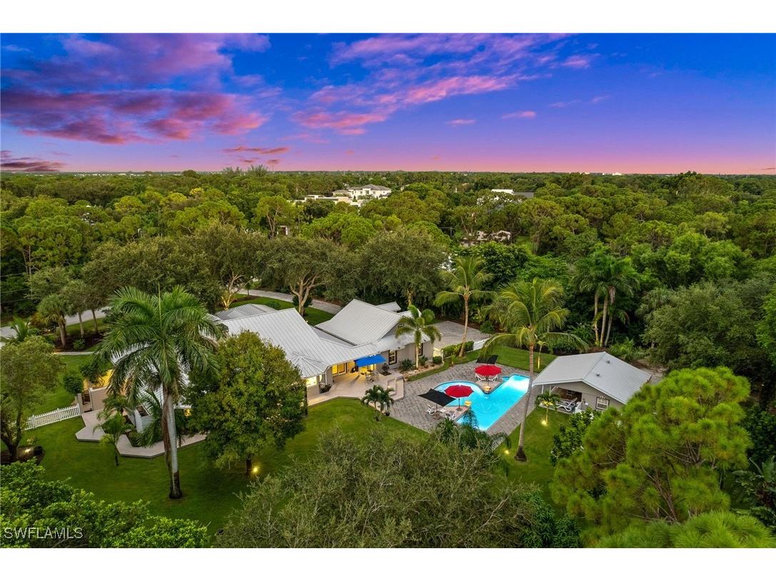 153 West Street Naples FL 34108 224069620 image1