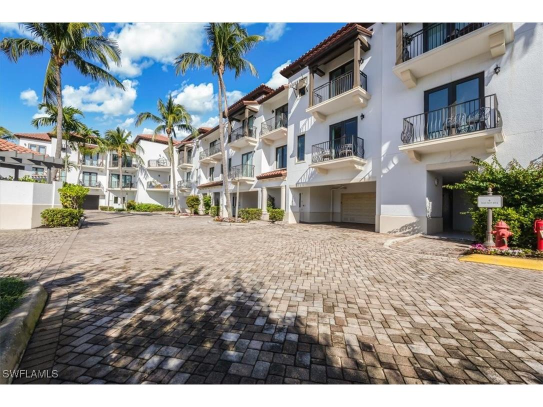 1530 5th Avenue S #208C Naples FL 34102 225024500 image30