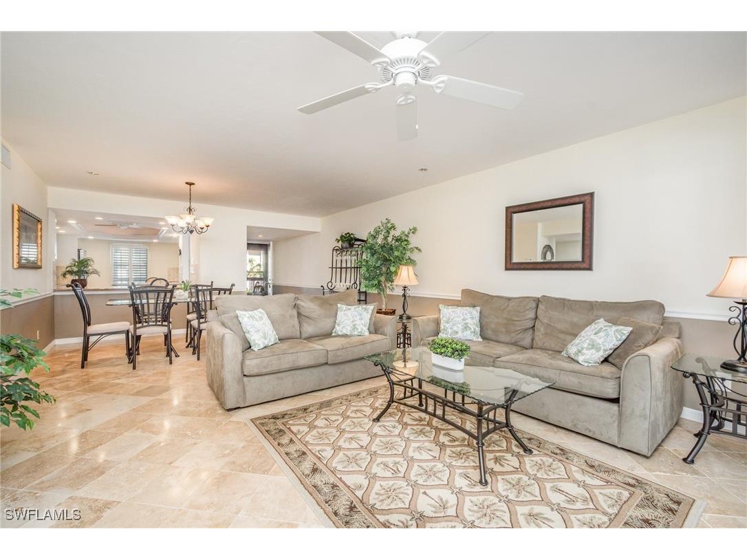 1530 Imperial Golf Course Boulevard #322 Naples FL 34110 225083132 image1