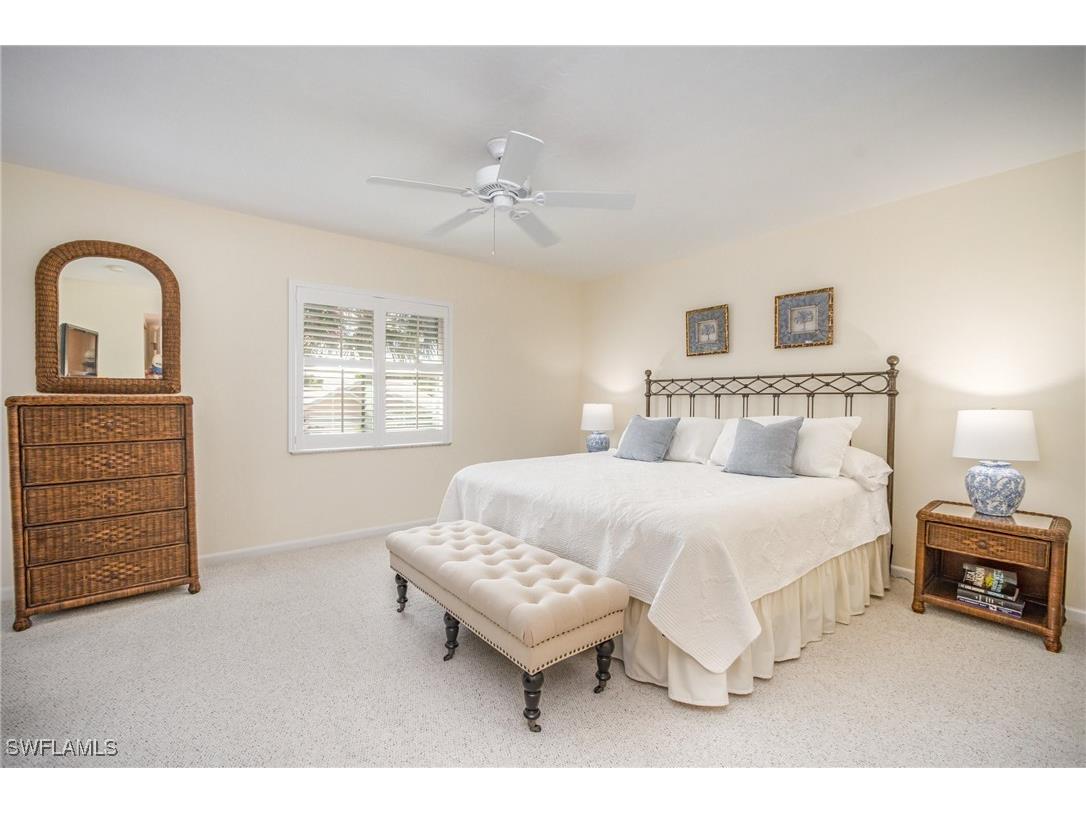 1530 Imperial Golf Course Boulevard #322 Naples FL 34110 225083132 image12