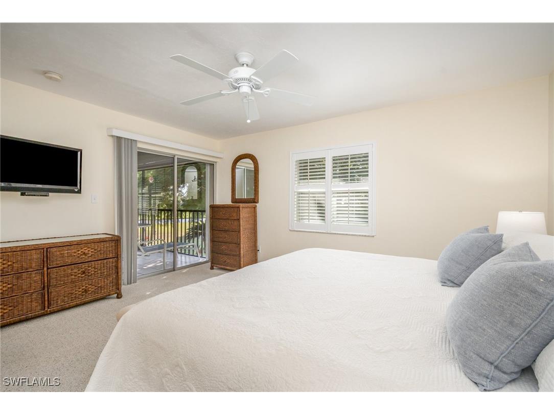 1530 Imperial Golf Course Boulevard #322 Naples FL 34110 225083132 image13