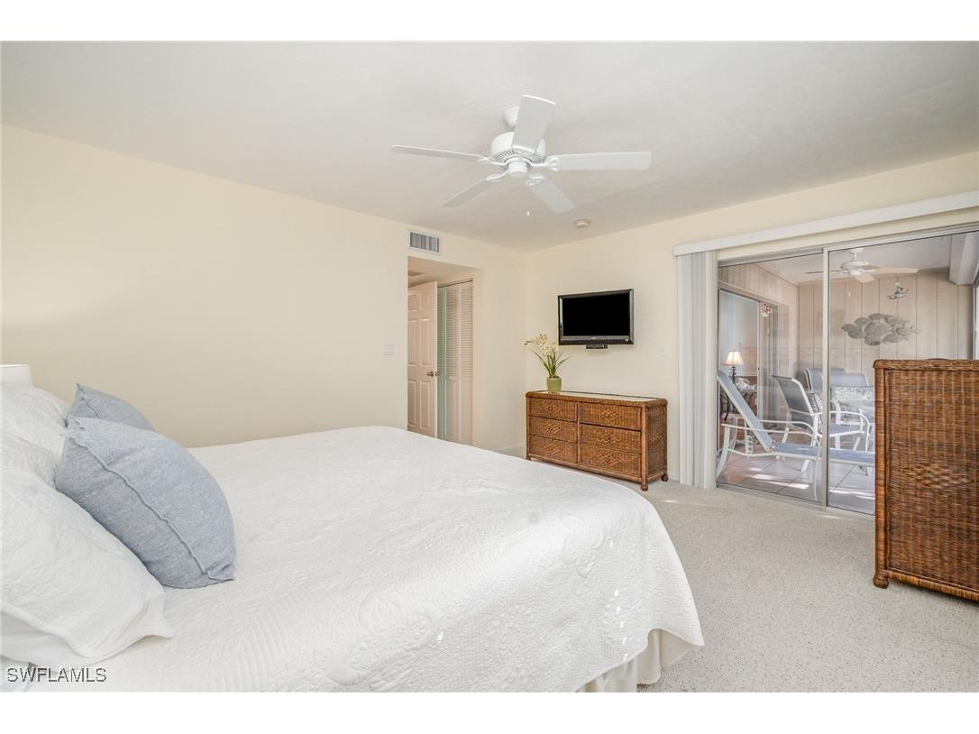 1530 Imperial Golf Course Boulevard #322 Naples FL 34110 225083132 image14