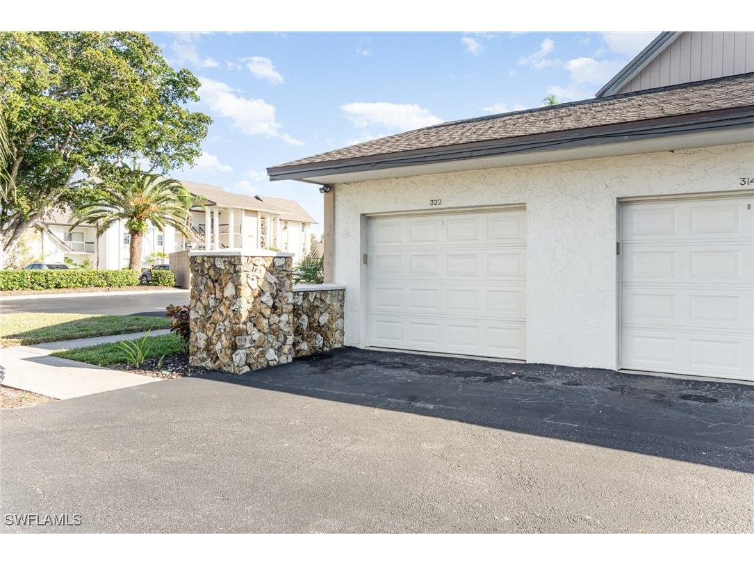 1530 Imperial Golf Course Boulevard #322 Naples FL 34110 225083132 image23