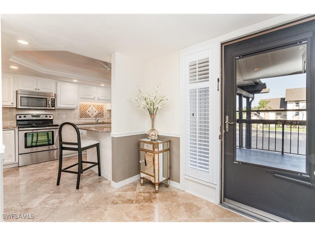 1530 Imperial Golf Course Boulevard #322 Naples FL 34110 225083132 image4