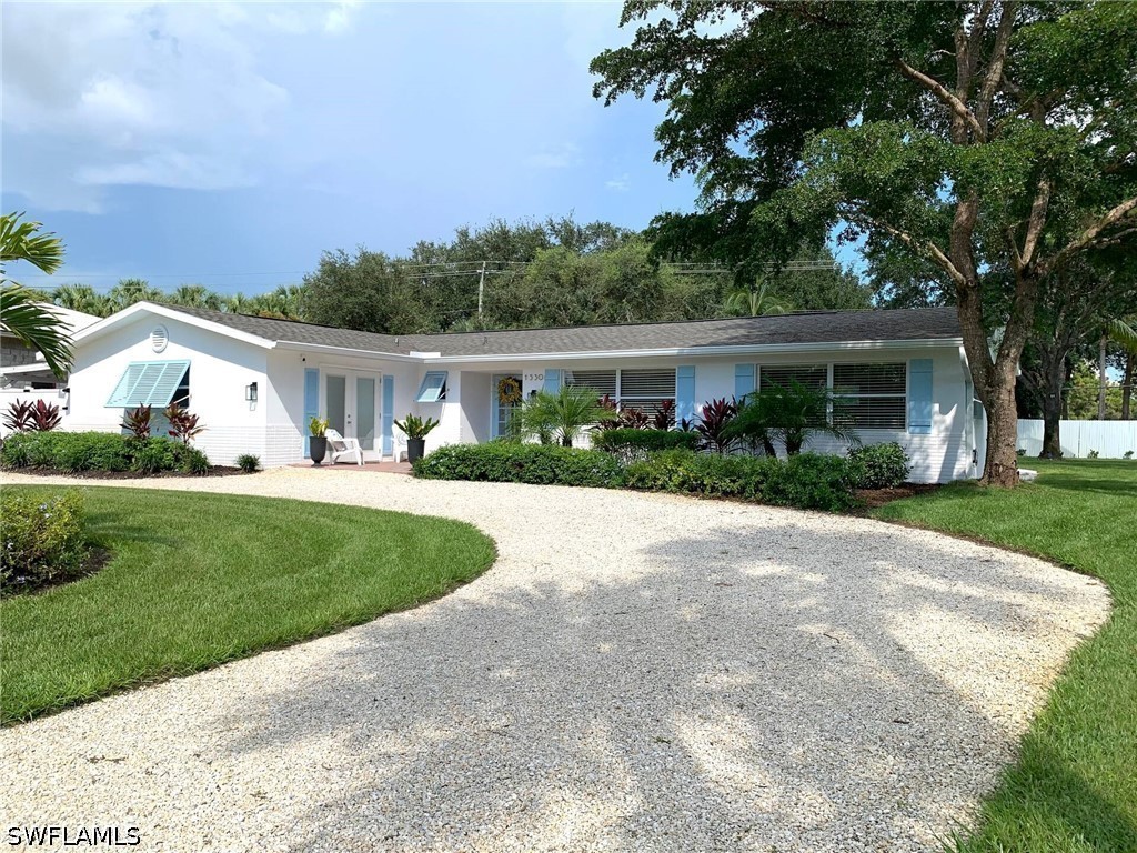 1530 Mandarin Road Naples FL 34102 226009722 image1