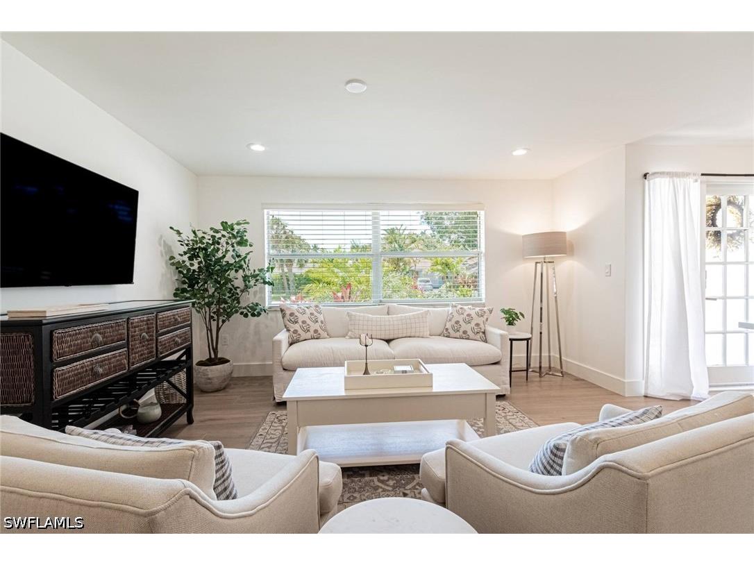 1530 Mandarin Road Naples FL 34102 226009722 image4