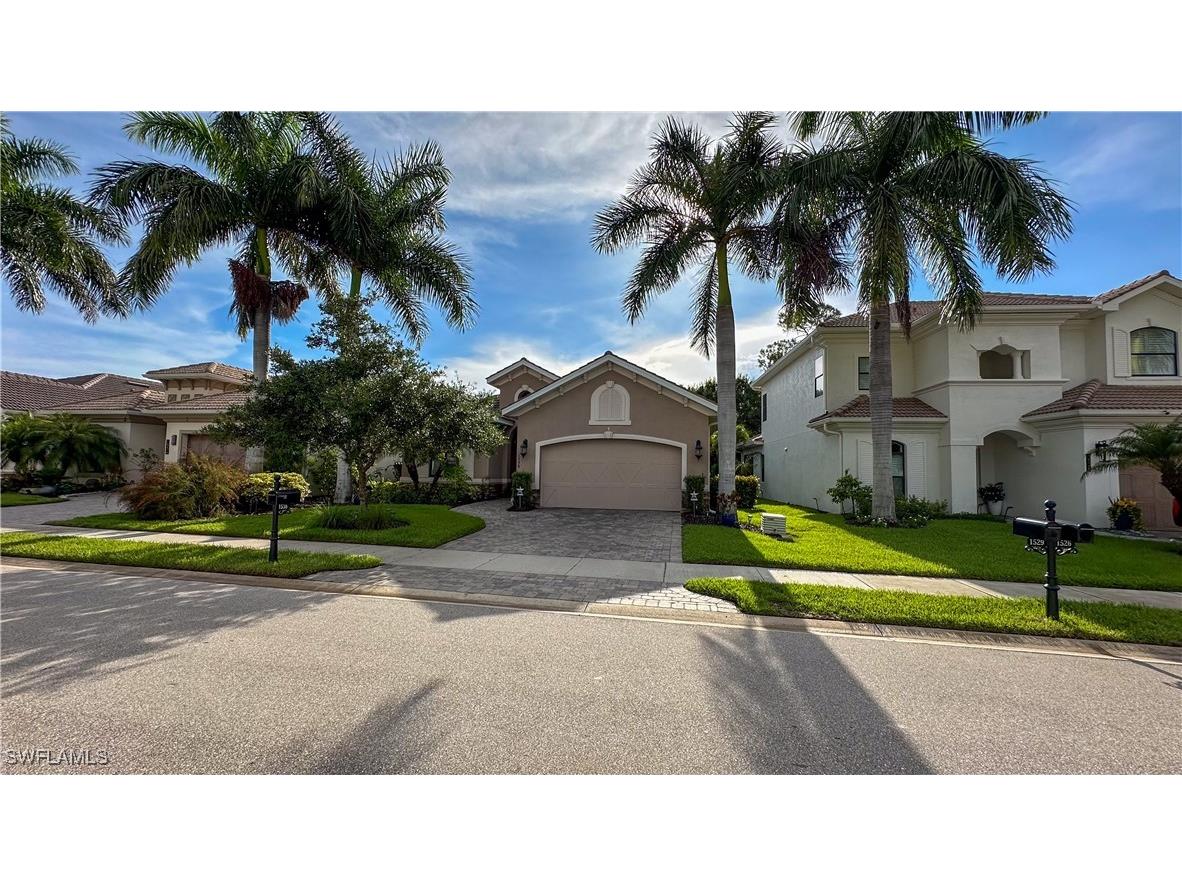 1530 Serrano Circle Naples FL 34105 224058388 image1