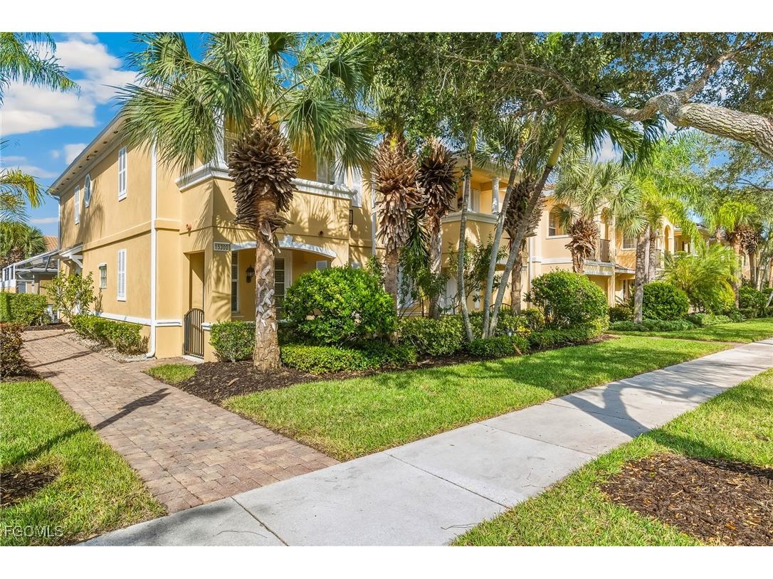 15300 Latitude Drive Bonita Springs FL 34135 2025020549 image1
