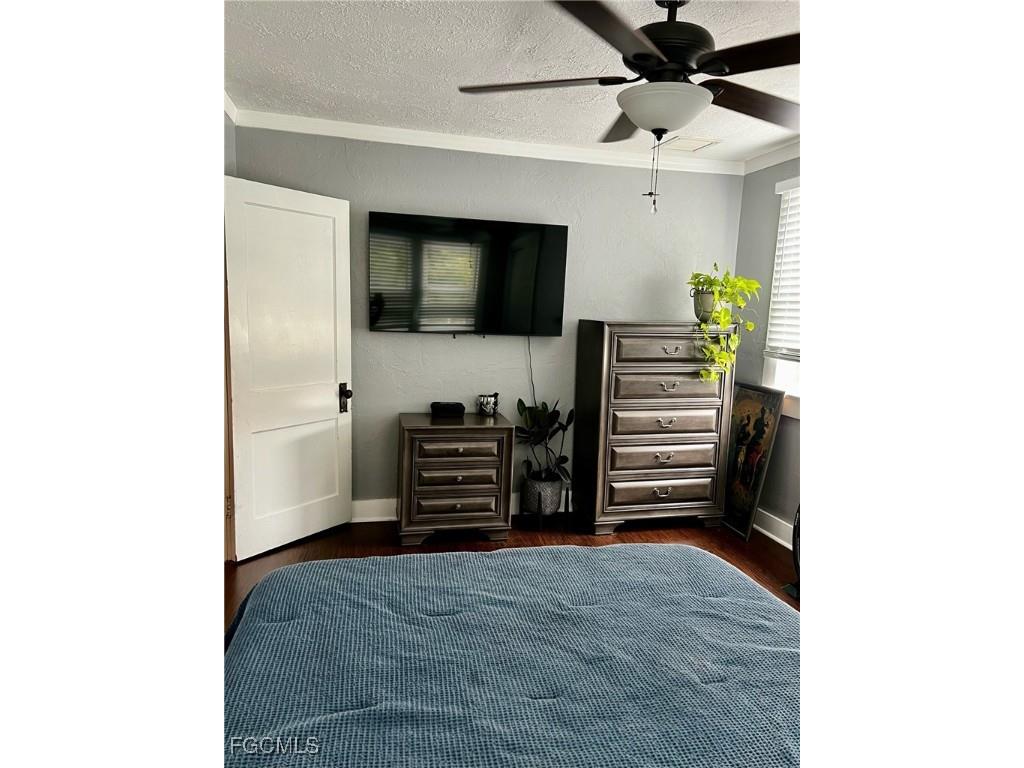 1531/1533 Hough Street Fort Myers FL 33901 2025006529 image11