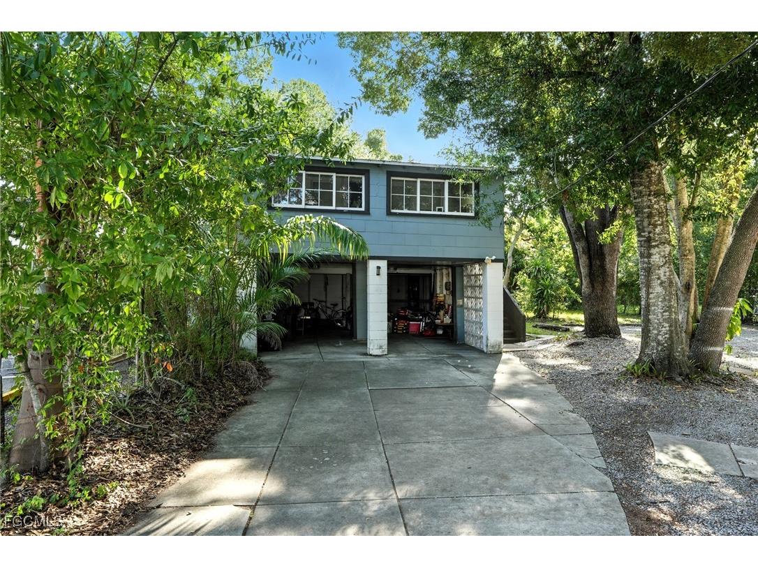 1531/1533 Hough Street Fort Myers FL 33901 2025006529 image2