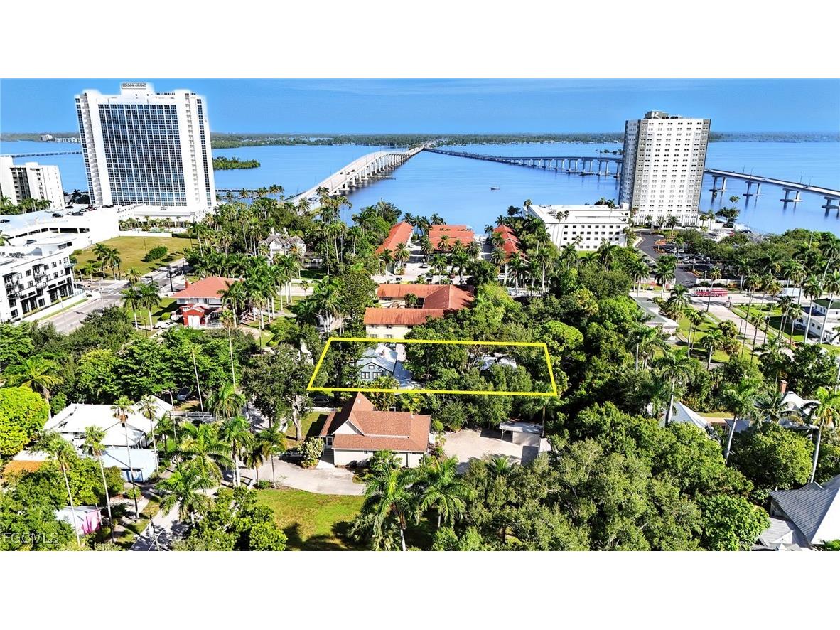 1531/1533 Hough Street Fort Myers FL 33901 2025006529 image4