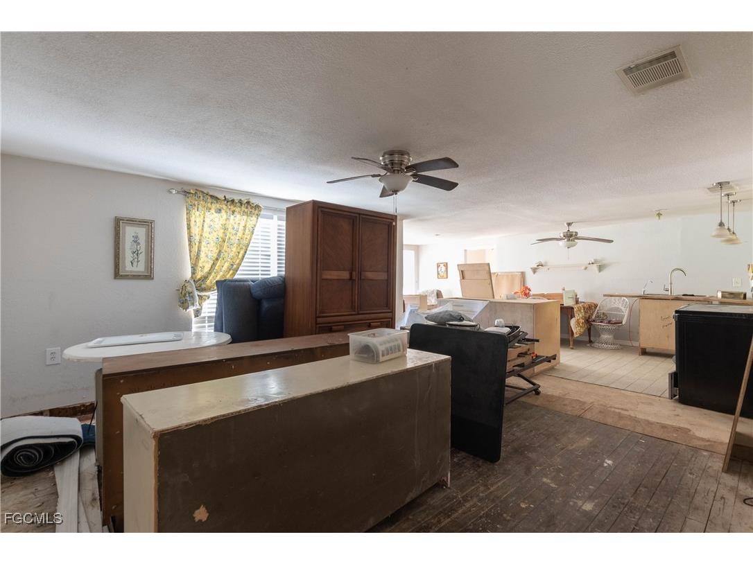 1531 Brewer Road North Fort Myers FL 33917 2025002443 image10