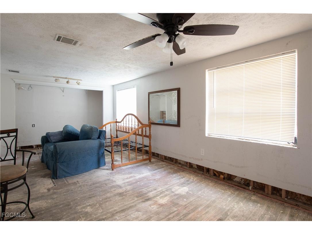 1531 Brewer Road North Fort Myers FL 33917 2025002443 image15