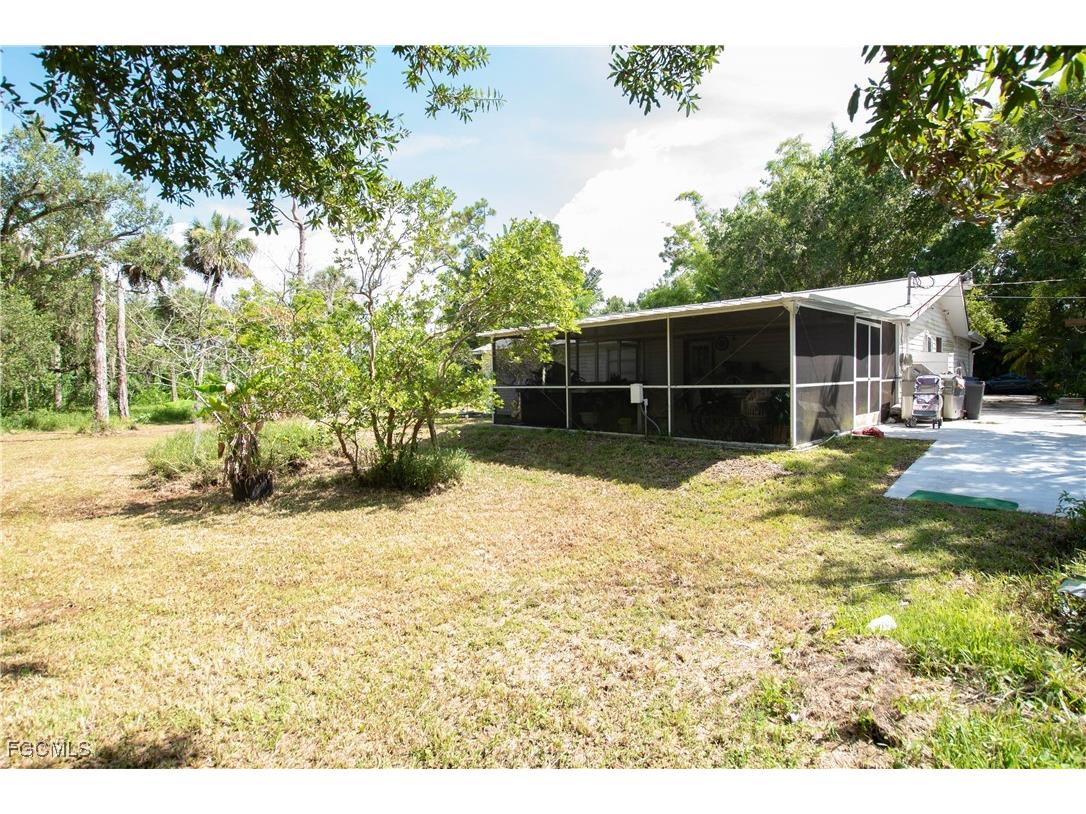 1531 Brewer Road North Fort Myers FL 33917 2025002443 image19