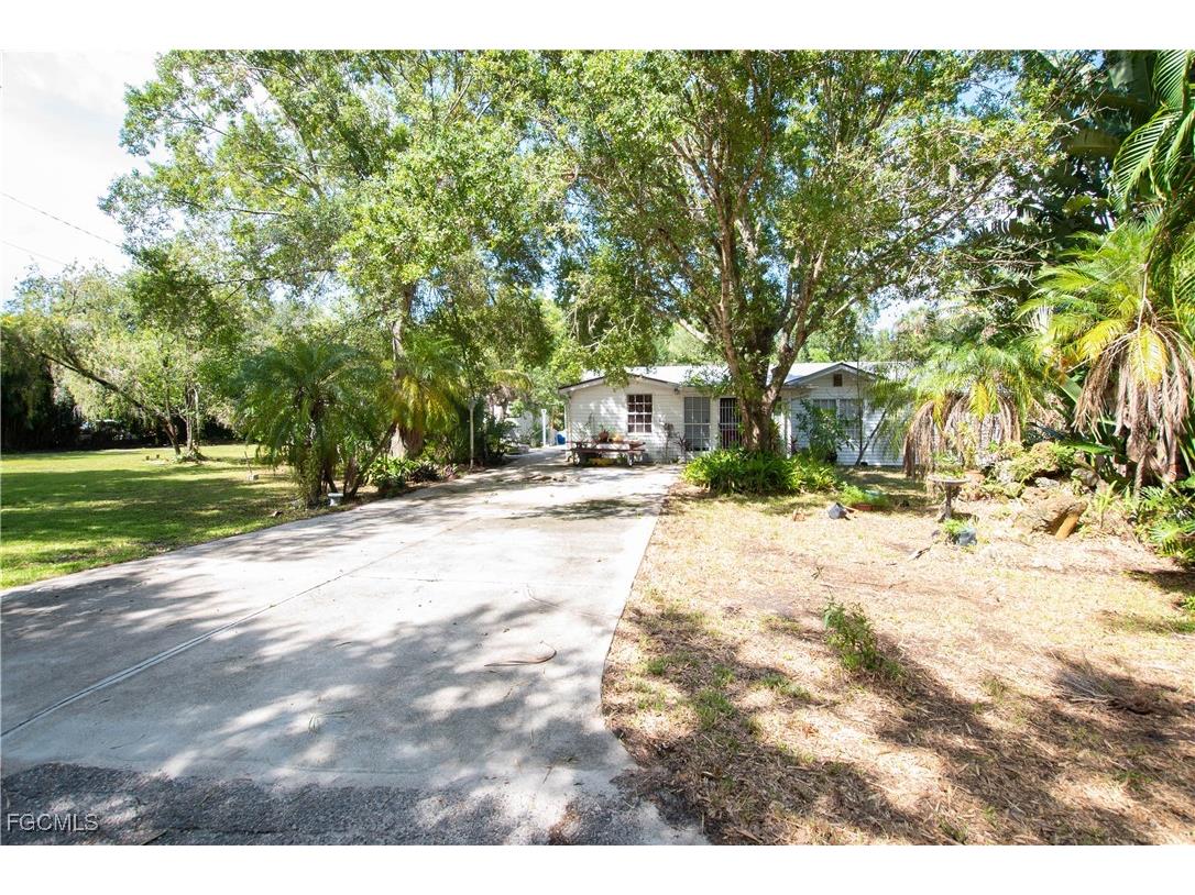 1531 Brewer Road North Fort Myers FL 33917 2025002443 image20