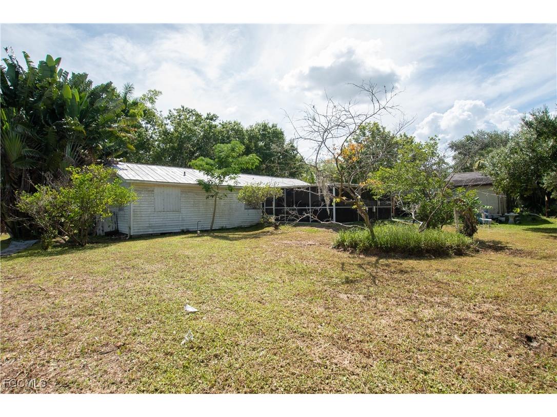 1531 Brewer Road North Fort Myers FL 33917 2025002443 image23