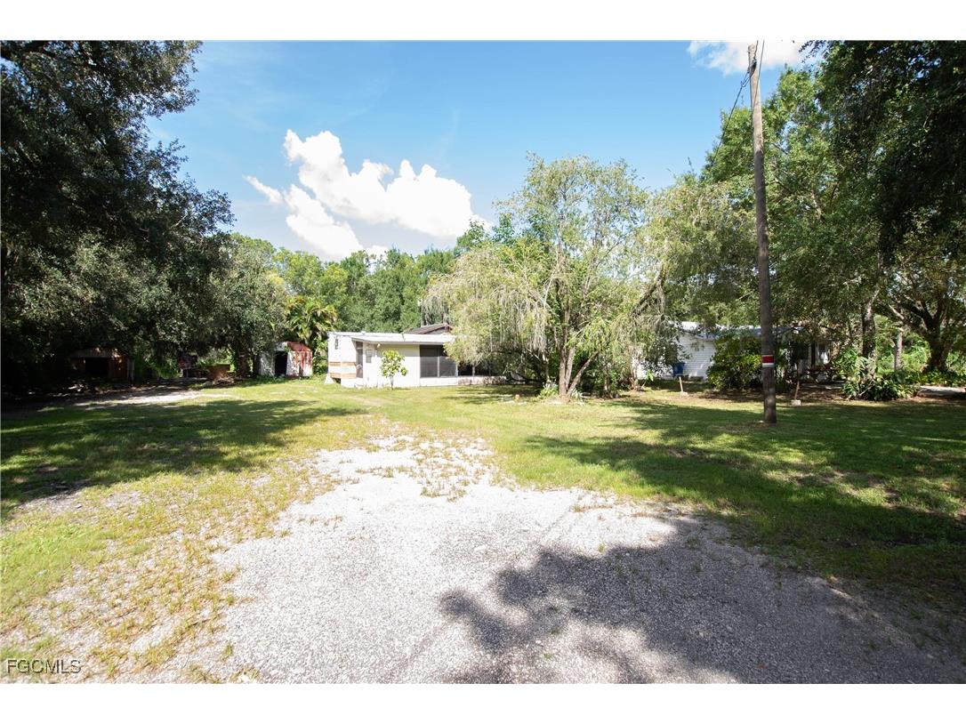 1531 Brewer Road North Fort Myers FL 33917 2025002443 image4