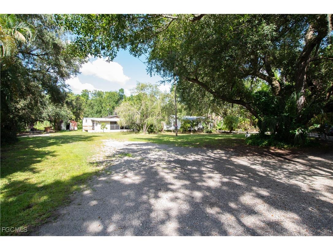 1531 Brewer Road North Fort Myers FL 33917 2025002443 image5