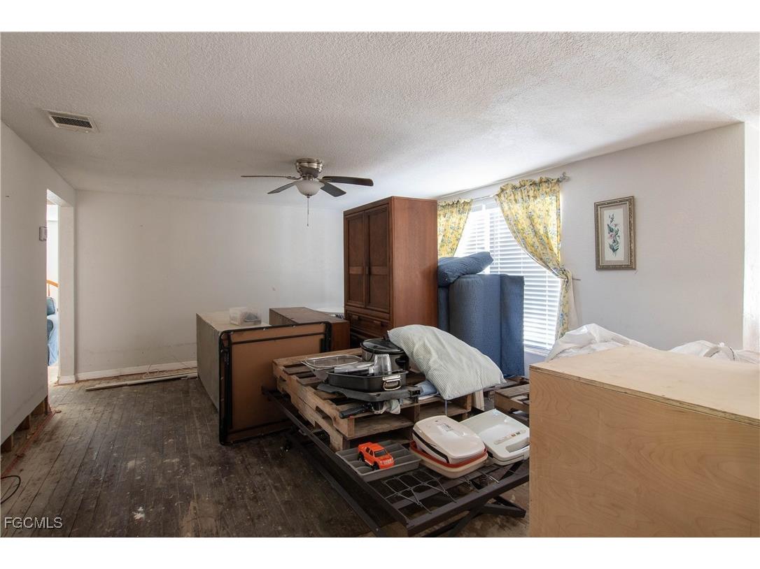 1531 Brewer Road North Fort Myers FL 33917 2025002443 image9