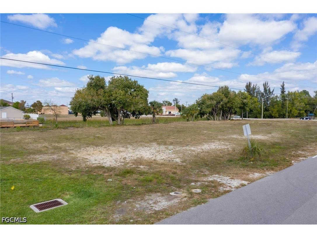 1531 NE 2nd Street Cape Coral FL 33909 2026017116 image2