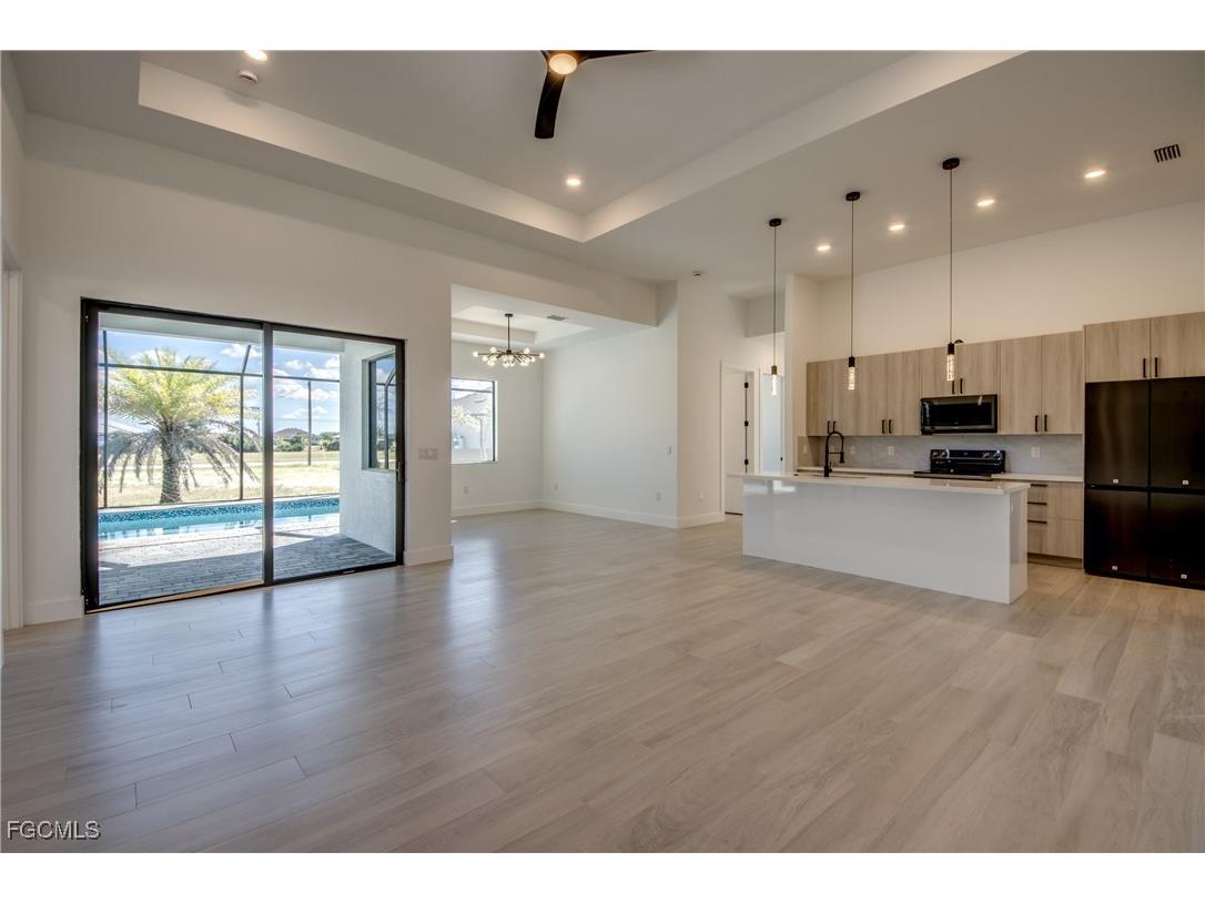 1531 NW 40th Place Cape Coral FL 33993 2025015130 image10