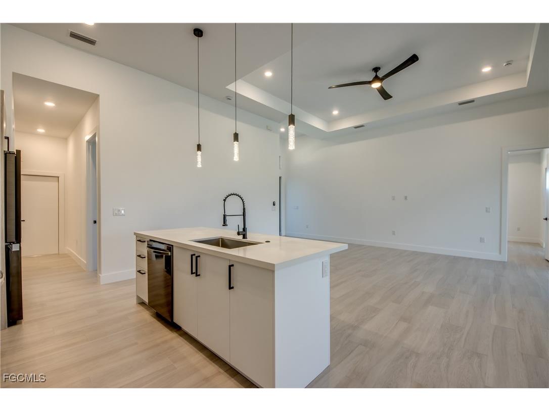 1531 NW 40th Place Cape Coral FL 33993 2025015130 image13