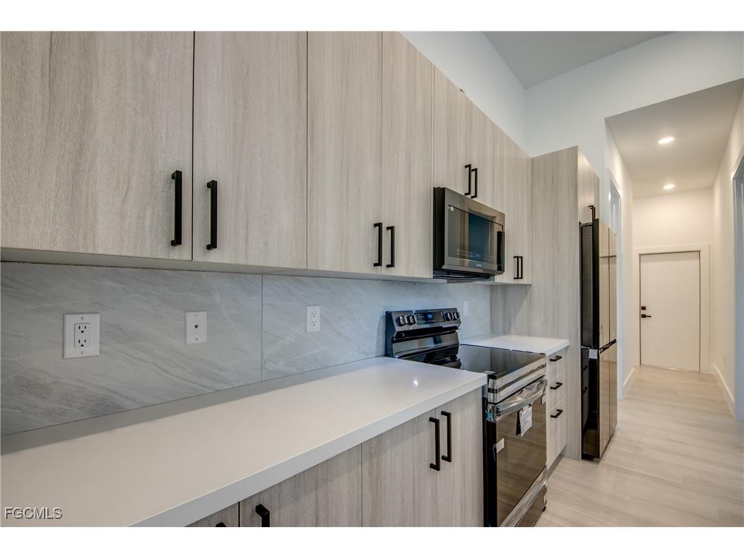 1531 NW 40th Place Cape Coral FL 33993 2025015130 image15