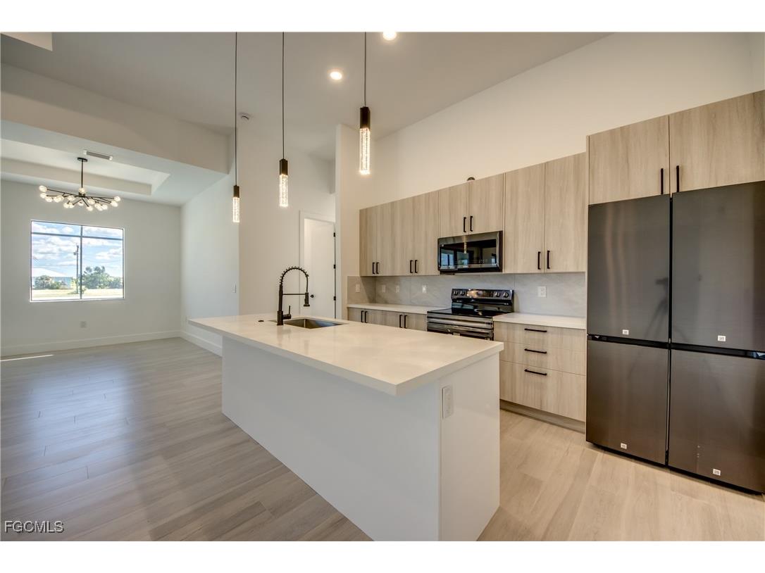 1531 NW 40th Place Cape Coral FL 33993 2025015130 image18