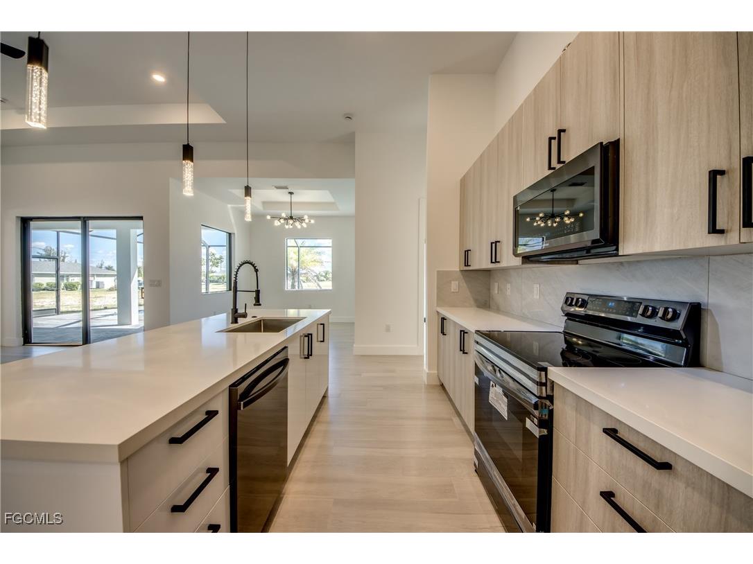 1531 NW 40th Place Cape Coral FL 33993 2025015130 image19