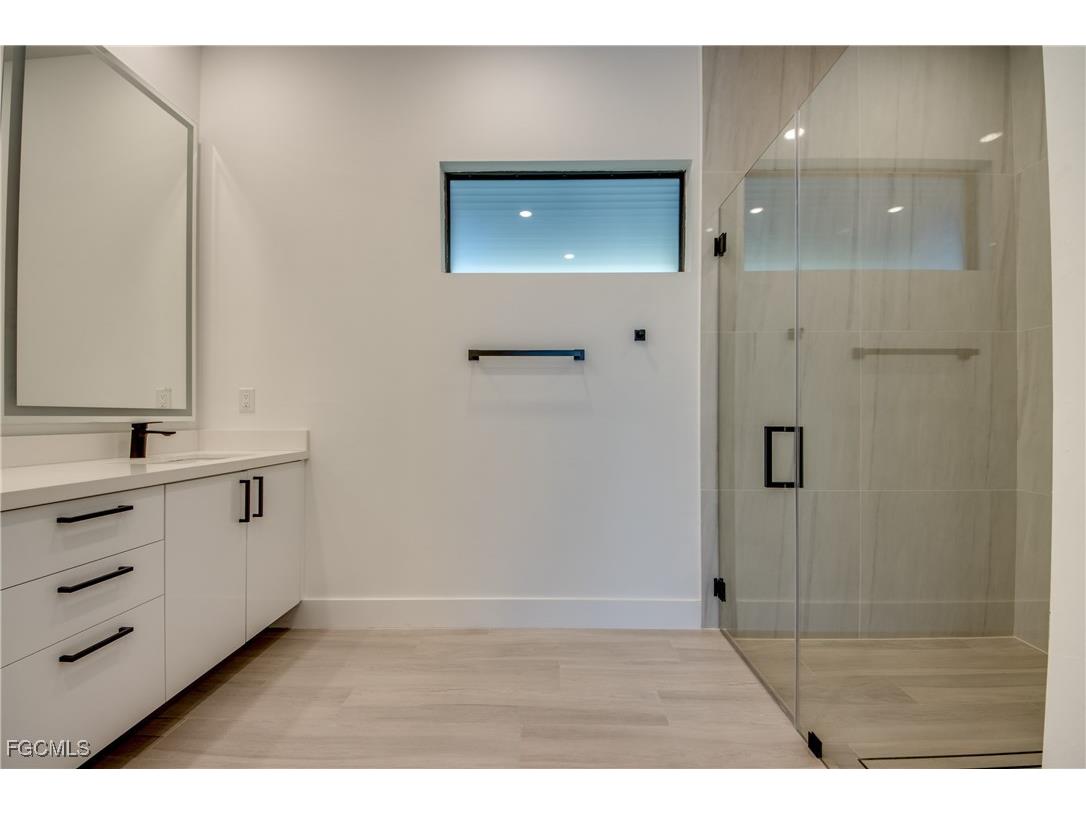 1531 NW 40th Place Cape Coral FL 33993 2025015130 image27